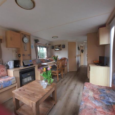 Mulder'S Vakantiehuis, Jaarplaats 108 Op Recreatiepark De Tien Heugten Schoonloo ภายนอก รูปภาพ