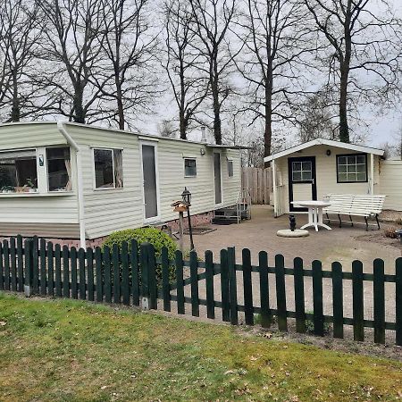 Mulder'S Vakantiehuis, Jaarplaats 108 Op Recreatiepark De Tien Heugten Schoonloo ภายนอก รูปภาพ