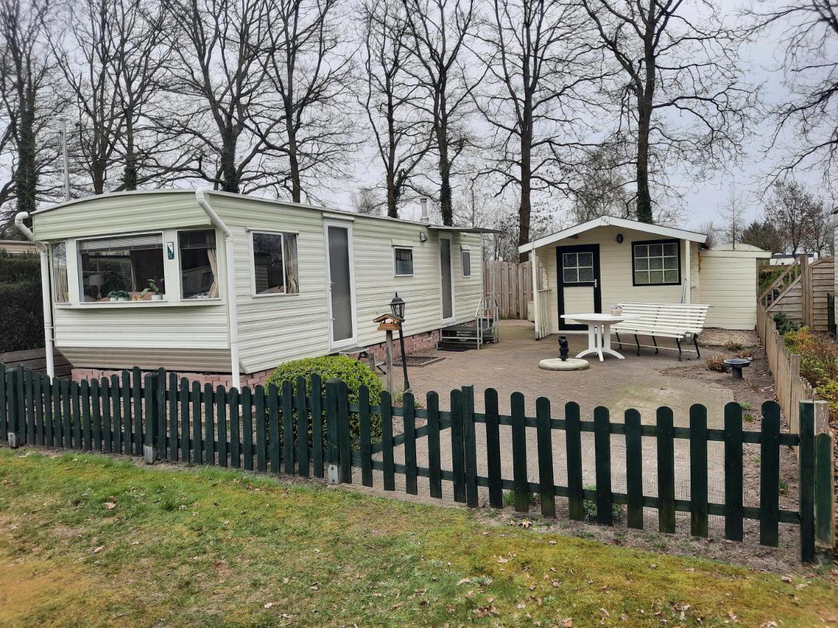 Mulder'S Vakantiehuis, Jaarplaats 108 Op Recreatiepark De Tien Heugten Schoonloo ภายนอก รูปภาพ